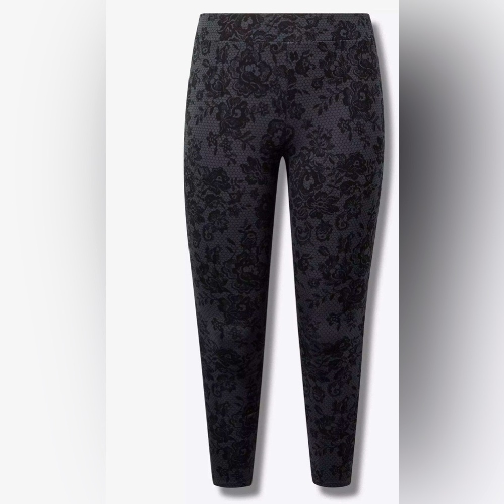 Torrid 3X Pixie Studio Skinny Luxe Ponte High-Rise Flocked Floral Leggings Crop